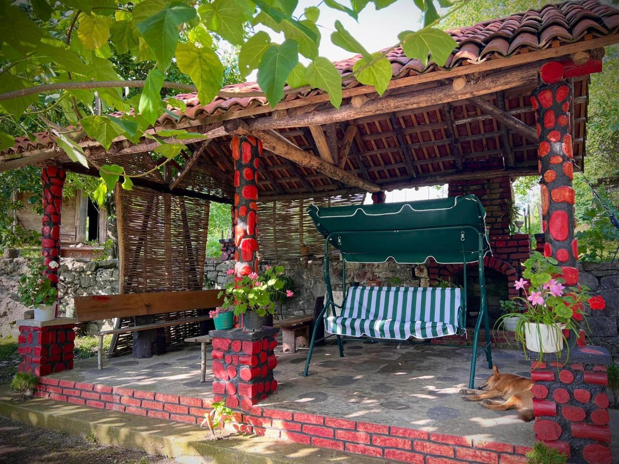 Hotel Okatsia Სასტუმრო Ოკაცია Gordi Exterior foto